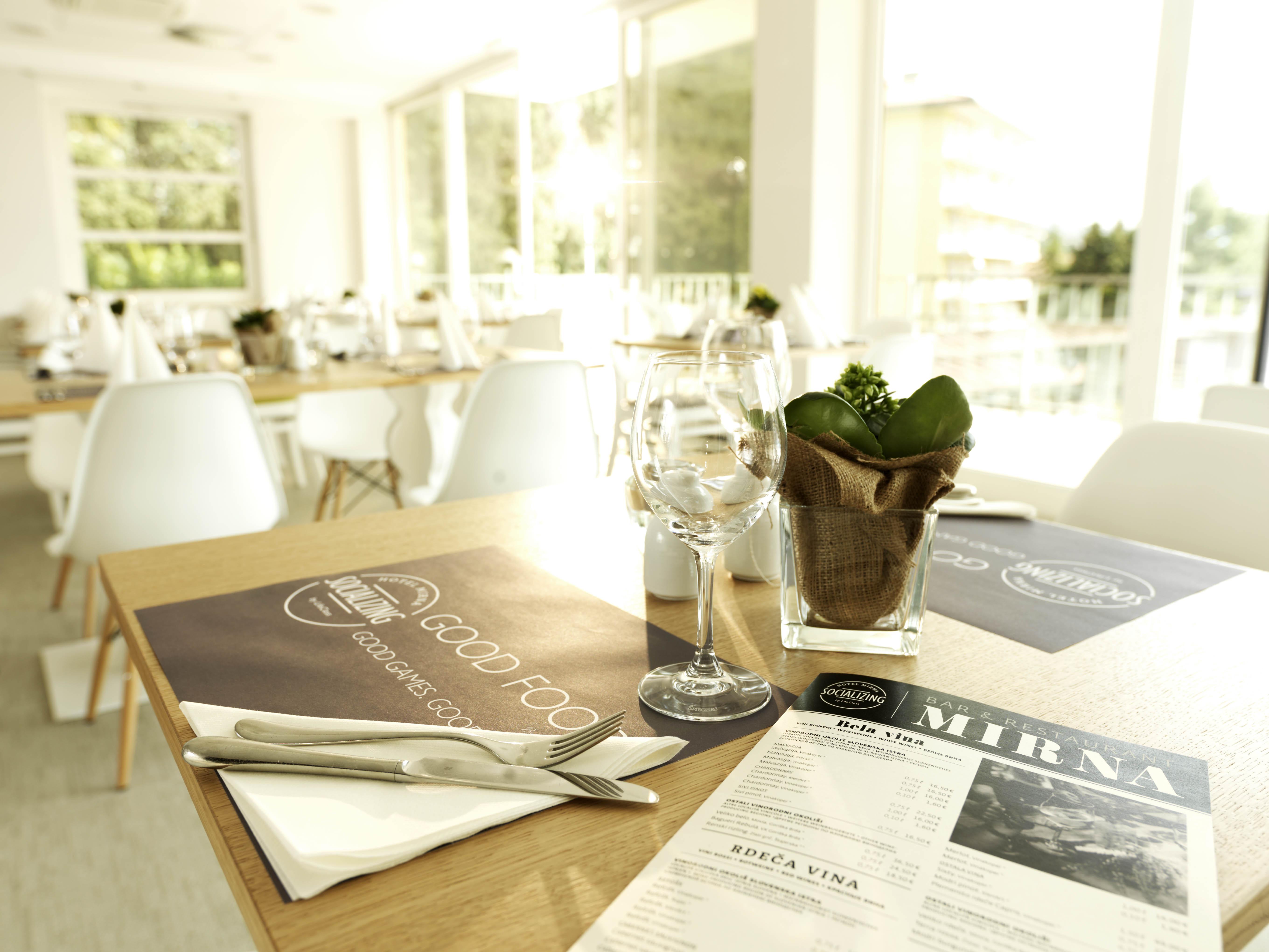 Hotel Mirna - Terme & Wellness Lifeclass Portoroz Exterior photo