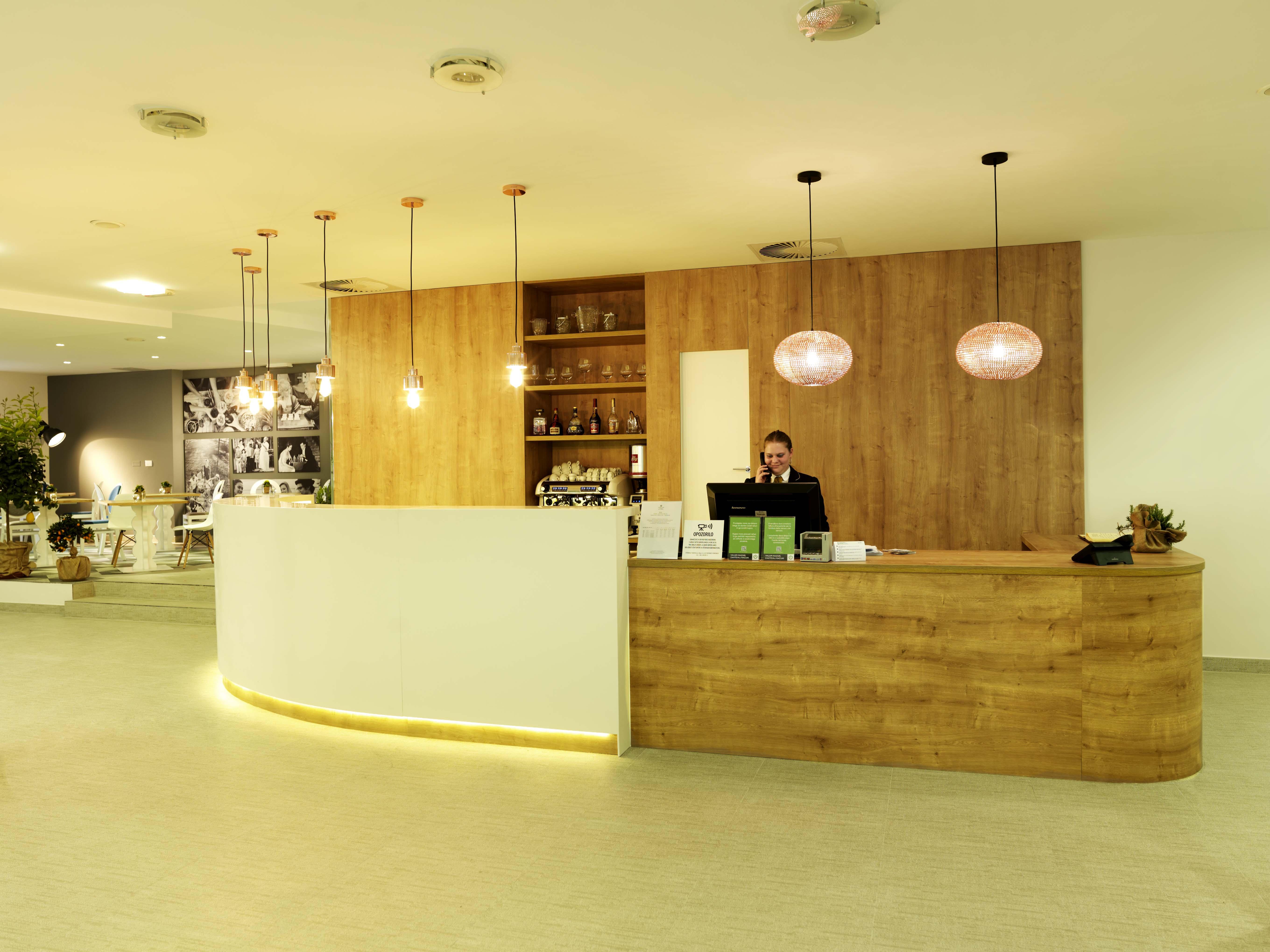 Hotel Mirna - Terme & Wellness Lifeclass Portoroz Exterior photo